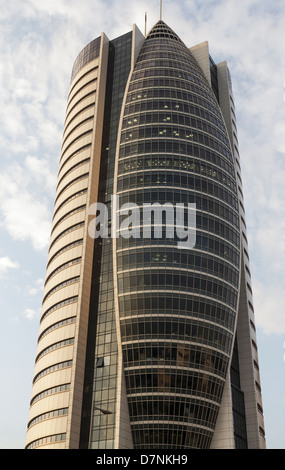 Haïfa, Israël - 6 novembre 2012 un immeuble de bureaux dans un immeuble de bureaux dans Haifa Haifa construite en forme de voiles Banque D'Images