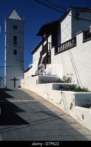 L'église et une maison à Tenerife, Îles Canaries Banque D'Images