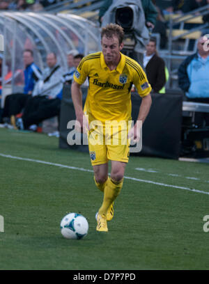 Columbus, Ohio. Le 11 mai, 2013. Tyson Wahl de Colombus Crew dribbles dans l'équipage et à la perte de 2-0 Colorado. Brent Clark/Alamy Live News Banque D'Images