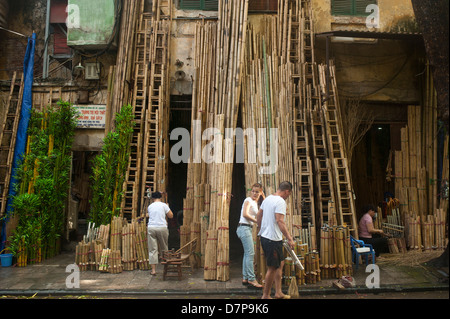 Hanoi, Vietnam 2013 - Entreprise de vente de bambou, vieux quartier de la rue de l'échelle Banque D'Images