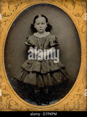 Photographie d'une jeune fille non identifiée de Nouvelle-Galles du Sud, Australie, faisant partie de la collection du Powerhouse Museum. L'image représente un exemple de photographie de portrait historique de la région. Banque D'Images