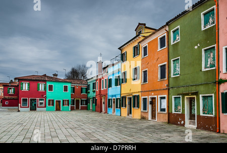 Libre aux maisons colorées de Burano, île et monument de Vénétie, Venise, en Italie Banque D'Images