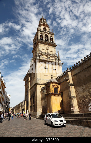 Clocher de la mosquée-cathédrale (La Mezquita) à Cordoba, Andalousie Espagne Banque D'Images