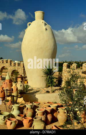 Al Guellala, Djerba, célèbre pour sa poterie Banque D'Images