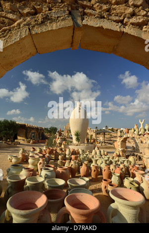 Al Guellala, Djerba, célèbre pour sa poterie Banque D'Images