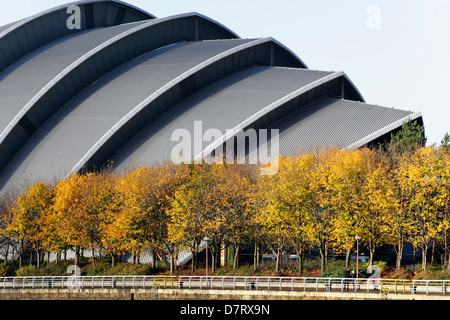 SEC Armadillo / Clyde Auditorium bâtiment en automne sur le campus écossais d'événement, Exhibition Way, Finnieston, Glasgow, Écosse, Royaume-Uni Banque D'Images