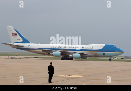 Air Force One, l'avion officiel du président des États-Unis, des terres à Austin, au Texas en mai pour une visite officielle Banque D'Images