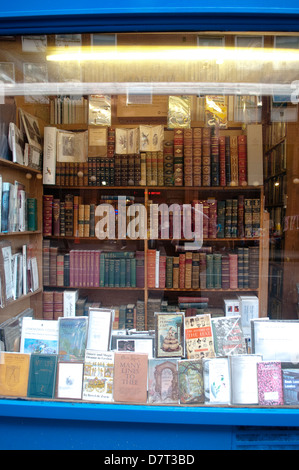 Bookshop sur Charing Cross Road, London, UK Banque D'Images