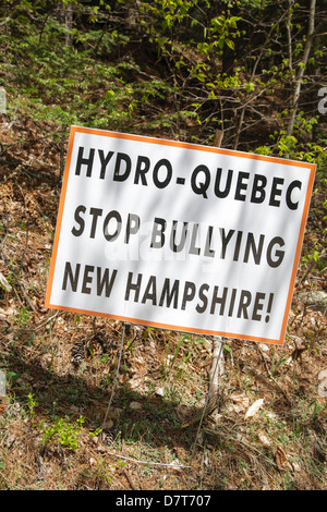 Mettre fin à l'intimidation de l'Hydro-Québec signe du New Hampshire le long de la Route 116 dans la région de Easton, New Hampshire, USA Banque D'Images