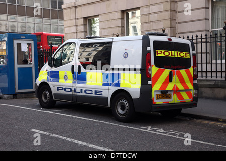 British Transport fourgon de police à la gare de Paddington à Londres, mai 2013 Banque D'Images