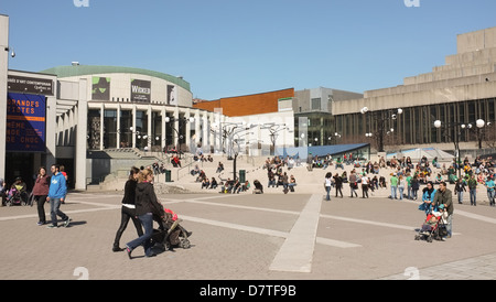 Situé sur la Place des Arts Saint Catherine à Montréal, Québec. Banque D'Images