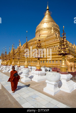 Shwezigon Paya, Nyaung U, Bagan, Birmanie Banque D'Images