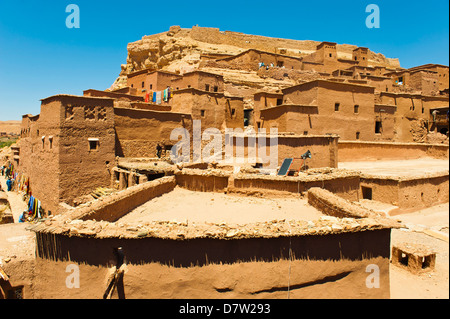 À l'intérieur de Kasbah Ait Ben Haddou, Patrimoine Mondial de l'UNESCO, à proximité de Ouarzazate, Maroc, Afrique du Nord Banque D'Images