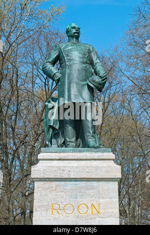 Statue de Albrecht von Roon, près de la colonne de la Victoire Berlin Tiergarten, Berlin, Allemagne Banque D'Images