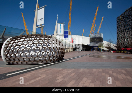 L'O2 arena et Ravensbourne College, , Greenwich, Londres, Angleterre Banque D'Images