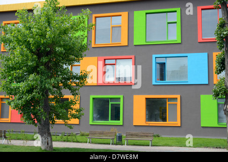 Façade colorée de l'école des arts à Kiev, Ukraine Banque D'Images