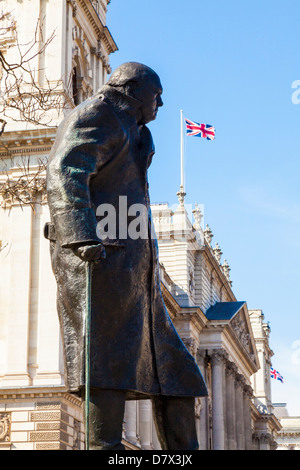 Statue de Sir Winston Churchill à Westminster Banque D'Images