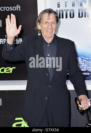 14 mai 2013 - Los Angeles, Californie, États-Unis - Leonard Nimoy assistant à la première de Los Angeles de "Star Trek into Darkness" tenue à l'Kodak Theater. (Crédit Image : © D. Long/Globe Photos/ZUMAPRESS.com) Banque D'Images