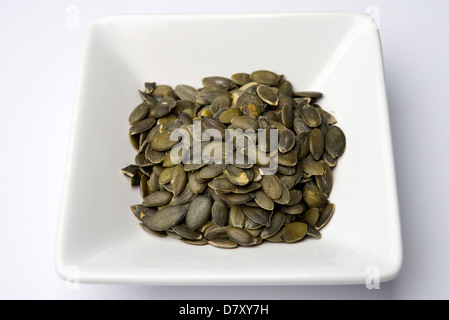 Bol de graines de citrouille Banque D'Images