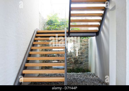 Escalier de maison moderne Banque D'Images