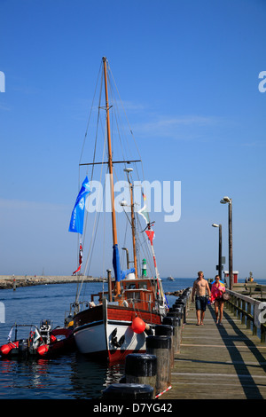 Les navires de pêche et bateaux à voile à Alter Strom, Rostock, Berlin, Germany Banque D'Images