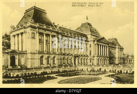 Le Palais du Roi à Bruxelles, en Belgique, est la résidence officielle du monarque belge. Situé au cœur de la ville, il sert de centre administratif à la famille royale. Le palais est un monument historique et culturel important, avec sa grande architecture et ses beaux jardins ouverts au public lors d'occasions spéciales. Banque D'Images