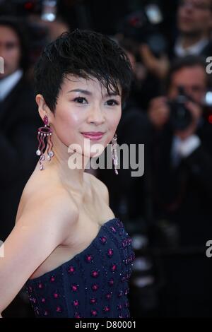 Cannes, France, le 15 mai 2013. L'actrice Zhang Ziyi assiste à la première de 'Gatsby le Magnifique' lors de la 66e Festival International du Film de Cannes au Palais des Festivals de Cannes, France, le 15 mai 2013. Photo : Hubert Boesl/DPA/Alamy Live News Banque D'Images