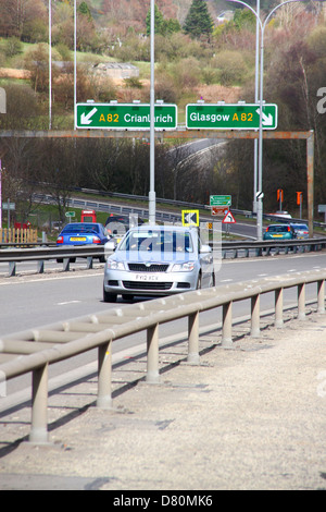 Les approches du nord à Erskine Bridge Glasgow Banque D'Images