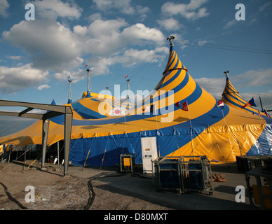 Le Cirque du Soleil tente située à Montréal, Québec. Banque D'Images