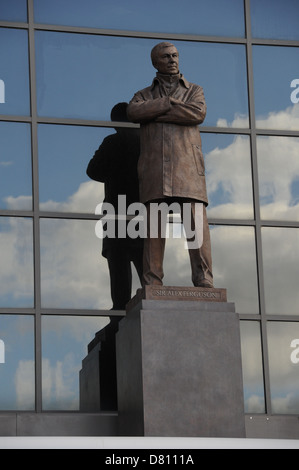 Statue de Sir Alex Ferguson à l'extérieur de la Sir Alex Ferguson, Stand, Old Trafford, Manchester United Football Club, Manchester, UK Banque D'Images