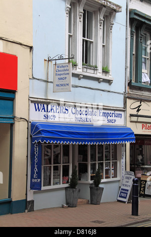 Chocolat Walkers Emporium et musée, High Street, Ilfracombe, Devon, Angleterre, Grande-Bretagne, Royaume-Uni, UK, Europe Banque D'Images