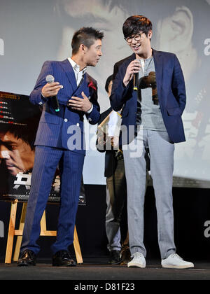 Daniel Choi et Chang jung GI, 16 mai 2013 : Tokyo, Japon : acteurs coréen Choi Daniel(L) et Im Chang jung assister à la première mondiale au Japon pour le film 'Les trafiquants" à Tokyo, Japon, le 16 mai 2013. Le film sera ouverte le 1 juin au Japon. (Photo de Keizo Mori/AFLO) Banque D'Images