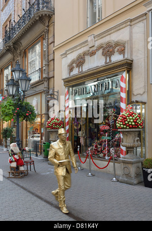 La rue commerçante Vaci Utca Budapest Hongrie Europe EU Banque D'Images