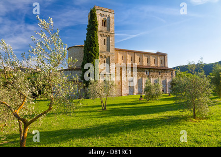 L'abbaye de Sant Antimo près de Montalcino, Toscane, Italie Banque D'Images