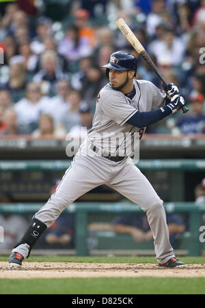 14 mai 2013 - Detroit, Michigan, États-Unis d'Amérique - 14 mai 2013 : baseball Houston Astros Marwin Gonzalez (9) à la batte au cours de l'action jeu MLB entre les Astros de Houston et les Tigers de Detroit à Comerica Park à Detroit, Michigan. Les Tigres défait les Astros 6-2. Banque D'Images