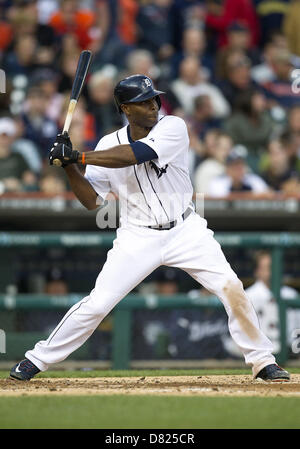 14 mai 2013 - Detroit, Michigan, États-Unis d'Amérique - 14 mai 2013 : le voltigeur des Detroit Tigers Torii Hunter (48) au bâton au cours de l'action jeu MLB entre les Astros de Houston et les Tigers de Detroit à Comerica Park à Detroit, Michigan. Les Tigres défait les Astros 6-2. Banque D'Images