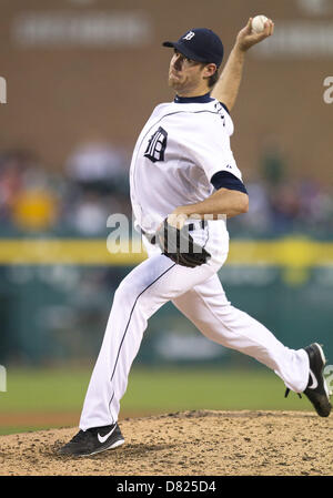 14 mai 2013 - Detroit, Michigan, États-Unis d'Amérique - 14 mai 2013 : le lanceur partant des Detroit Tigers Doug Fister (58) fournit au cours de pas action de jeu entre la MLB Astros de Houston et les Tigers de Detroit à Comerica Park à Detroit, Michigan. Les Tigres défait les Astros 6-2. Banque D'Images