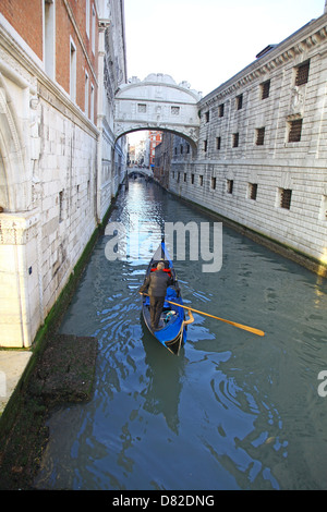 Le Pont des Soupirs sur le rio di Palazzo Venise Italie Banque D'Images