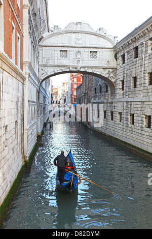 Le Pont des Soupirs sur le rio di Palazzo Venise Italie Banque D'Images