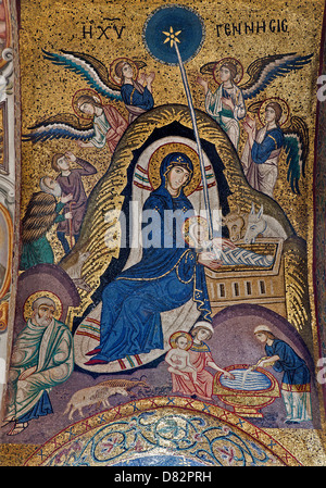 PALERMO - 8 avril : Détail de la mosaïque de la nativité sur le plafond de l'église de Santa Maria dell'Ammiraglio Banque D'Images