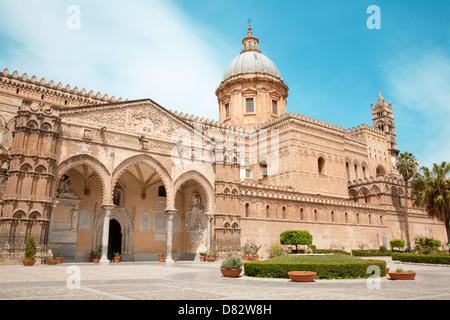 Palermo - portail sud de la Cathédrale ou Duomo Banque D'Images