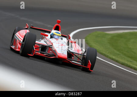 Indianapolis, Indiana, USA. 17 mai 2013. Ronde 5, Indycar, Indianapolis, Indy 500 , IN, USA, 17-27 mai 2013, Fast pratique Vendredi, Sébastien Bourdais, Dragon Racing (Image Crédit : Crédit : Ron Bijlsma/ZUMAPRESS.com/Alamy Live News) Banque D'Images