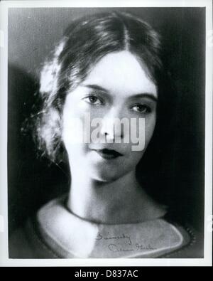 Jan 01, 1920 - Hollywood, Californie, États-Unis - LILLIAN GISH (Octobre 14, 1893 - février 27, 1993) était un écran de télévision et actrice dont la carrière s'étend sur 75 ans, de 1912 à 1987. Elle a été appelée 'La Première Dame du cinéma américain". (Date exacte et lieu inconnu) (Crédit Image : © Keystone Photos USA/ZUMAPRESS.com) Banque D'Images