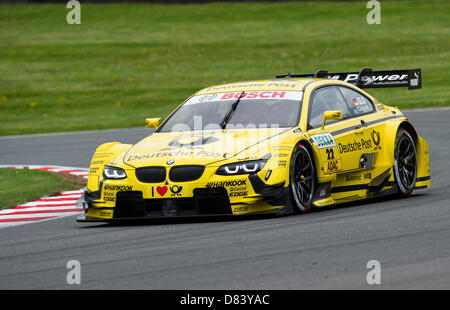 Brands Hatch, UK. Le 18 mai 2013. Timo Glock (GER) conduisant l'équipe BMW MTEK BMW M3 DTM sortant Clearways durant la tournée des voitures du championnat allemand DTM qualifier de Brands Hatch. Credit : Action Plus de Sports / Alamy Live News Banque D'Images