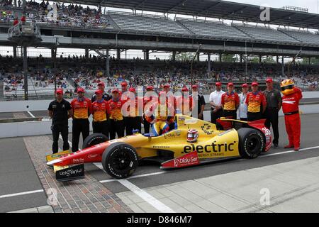 Indianapolis, Indiana, USA. 18 mai, 2013. Ronde 5, Indycar, Indianapolis, Indy 500 , IN, USA, 17-27 mai 2013, Carlos Munoz, Andretti Autosport (Image Crédit : Crédit : Ron Bijlsma/ZUMAPRESS.com/Alamy Live News) Banque D'Images