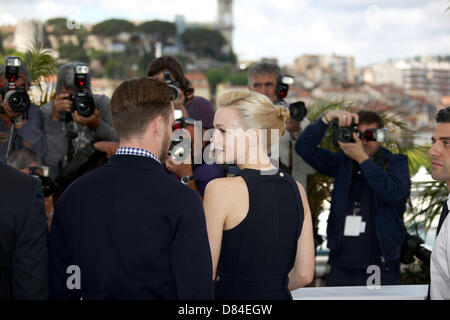 Acteurs Justin Timberlake (l-r) et Carey Mulligan assister à la photocall de "Inside Llewyn Davis" lors de la 66e Festival International du Film de Cannes au Palais des Festivals de Cannes, France, le 19 mai 2013. Photo : Hubert Boesl Banque D'Images