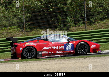 Imola, Italie. 19 mai, 2013. Jean-Luc Beaubelique et Soheil Ayari de Sofrev ASP dans l'équipe Ferrari 458 GT FFSA au cours de la tournée d'Imola. Banque D'Images