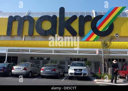 La face d'un supermarché Makro shop à Johannesburg, Afrique du Sud. Banque D'Images