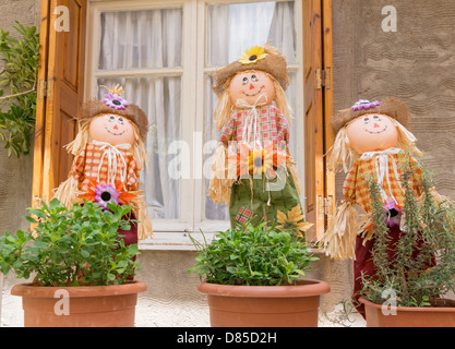 Trois poupées de chiffon à l'intérieur de la vieille ville de Rethymno, Crète Banque D'Images