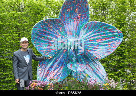 London, UK, 20/05/2013 : 2013 RHS Chelsea Flower Show. Marc Quinn dévoile une sculpture célébrant le centenaire de la RHS Chelsea Flower Show. Photo par Julie Edwards Banque D'Images